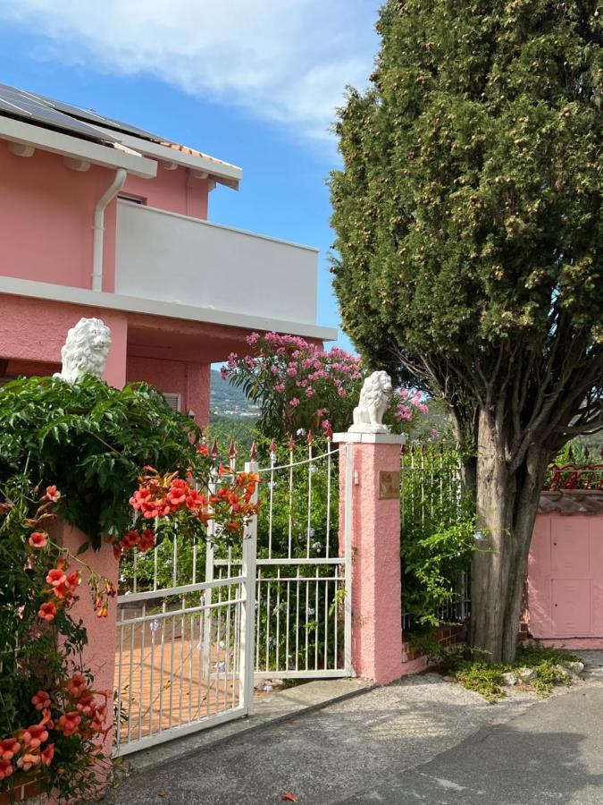 Villa Rosa Giustenice Exteriör bild
