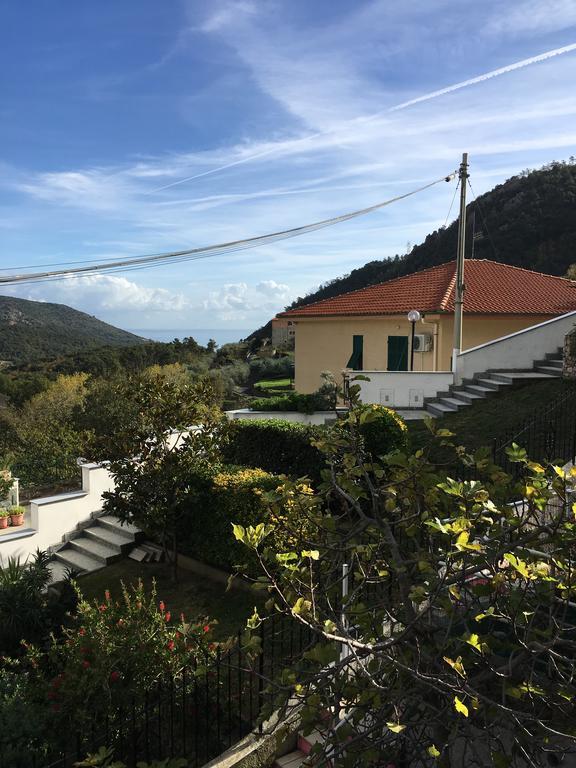 Villa Rosa Giustenice Exteriör bild