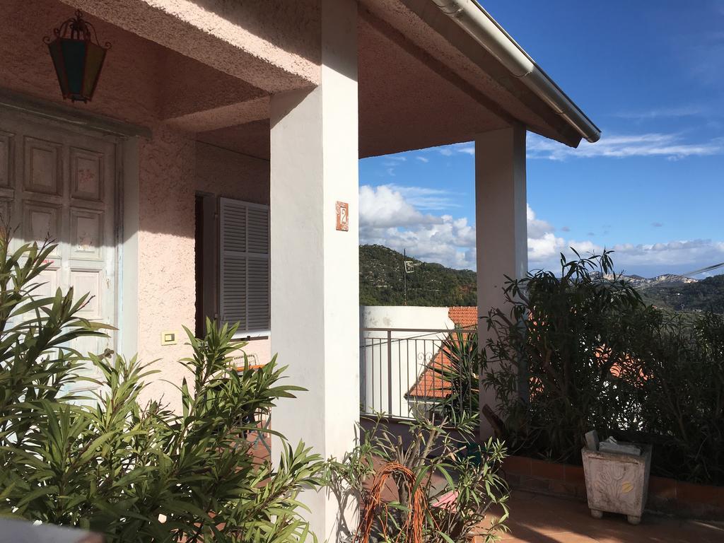 Villa Rosa Giustenice Exteriör bild